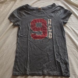 Hollister t-shirt